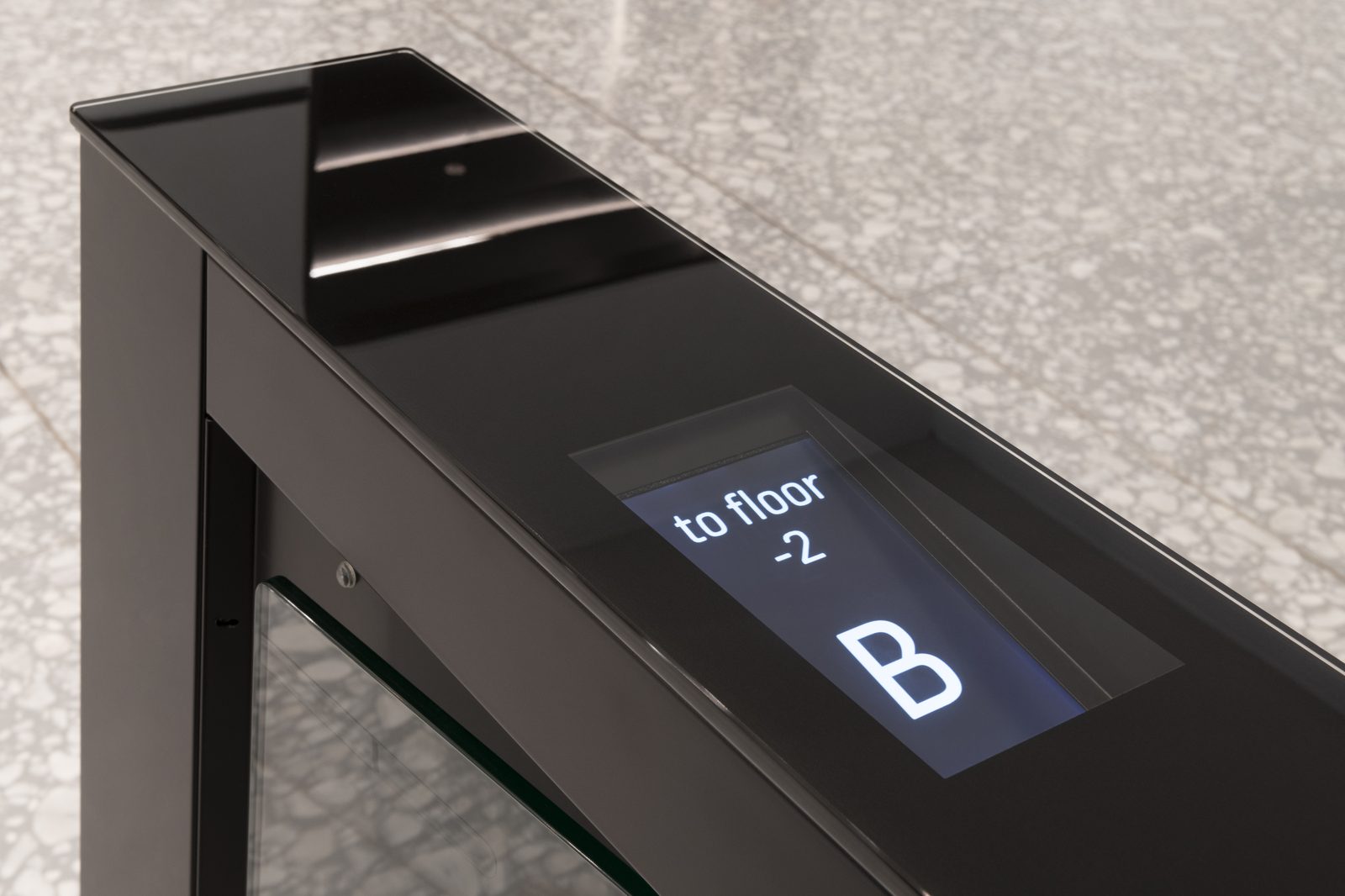 Speedgate destination display directing a user to lift B, installed by Antron at 77 Coleman Street
